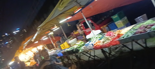 Bangsar LRT night market — Kuala Lumpur, Federal Territory of Kuala Lumpur