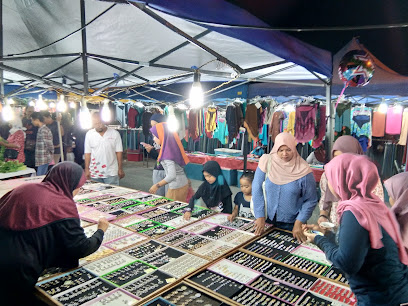 Night Market Kampung Bukit Cheraka — Jeram, Selangor