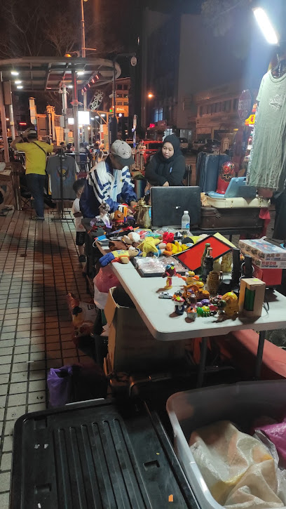 Pulau Termenung Night Market — Miri, Sarawak