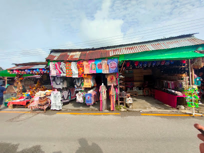 Serikin Weekend Street Market — Bau, Sarawak